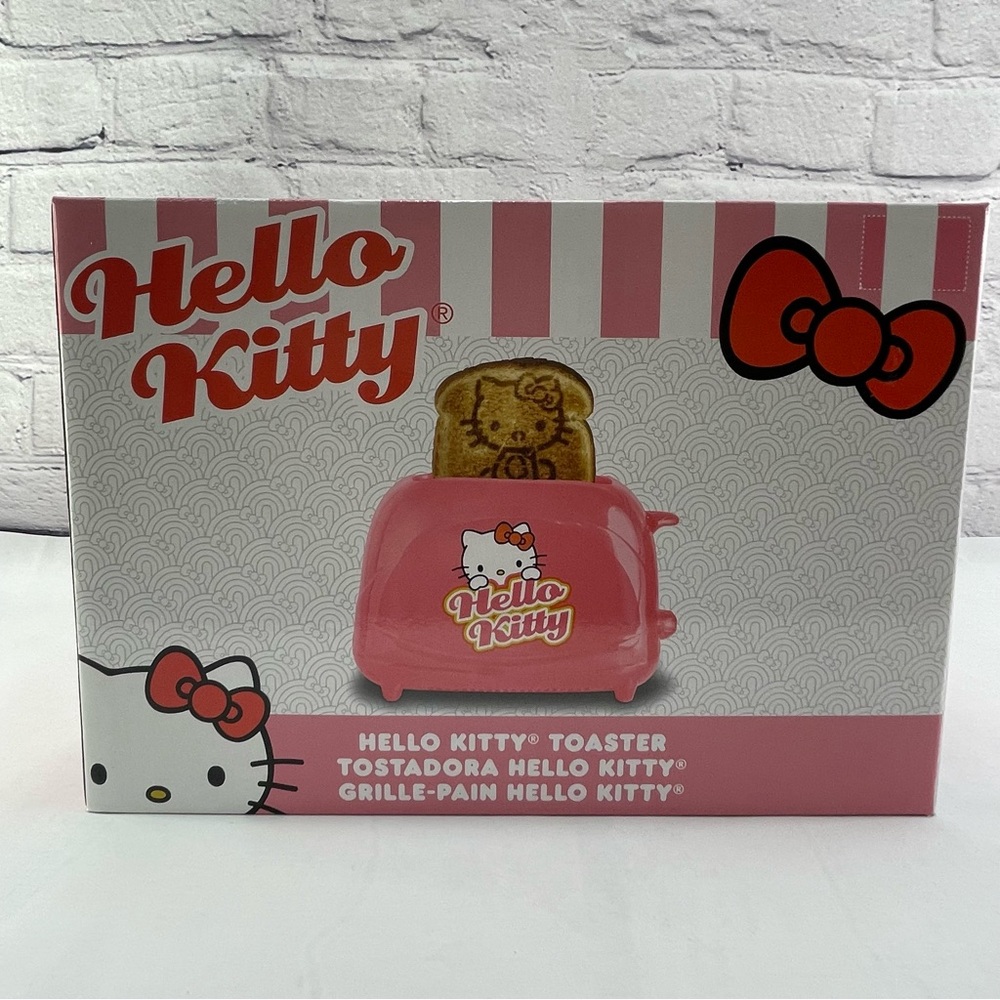 NEW Hello Kitty Toaster (Makes Hello Kitty Image onToast) 2 slices